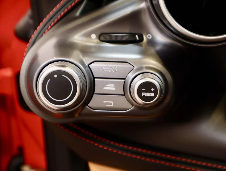 2022 Ferrari F8 Spider - Image 27 of 31