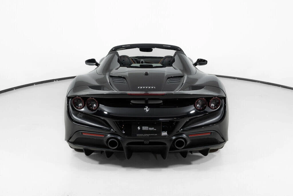 2022 Ferrari F8 Spider - Image 7 of 31