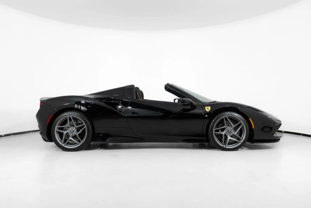 2022 Ferrari F8 Spider - Image 10 of 31