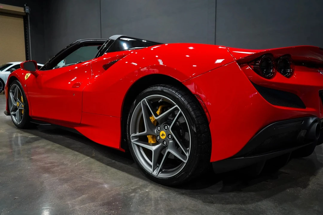 2022 Ferrari F8 Spider - Image 11 of 31