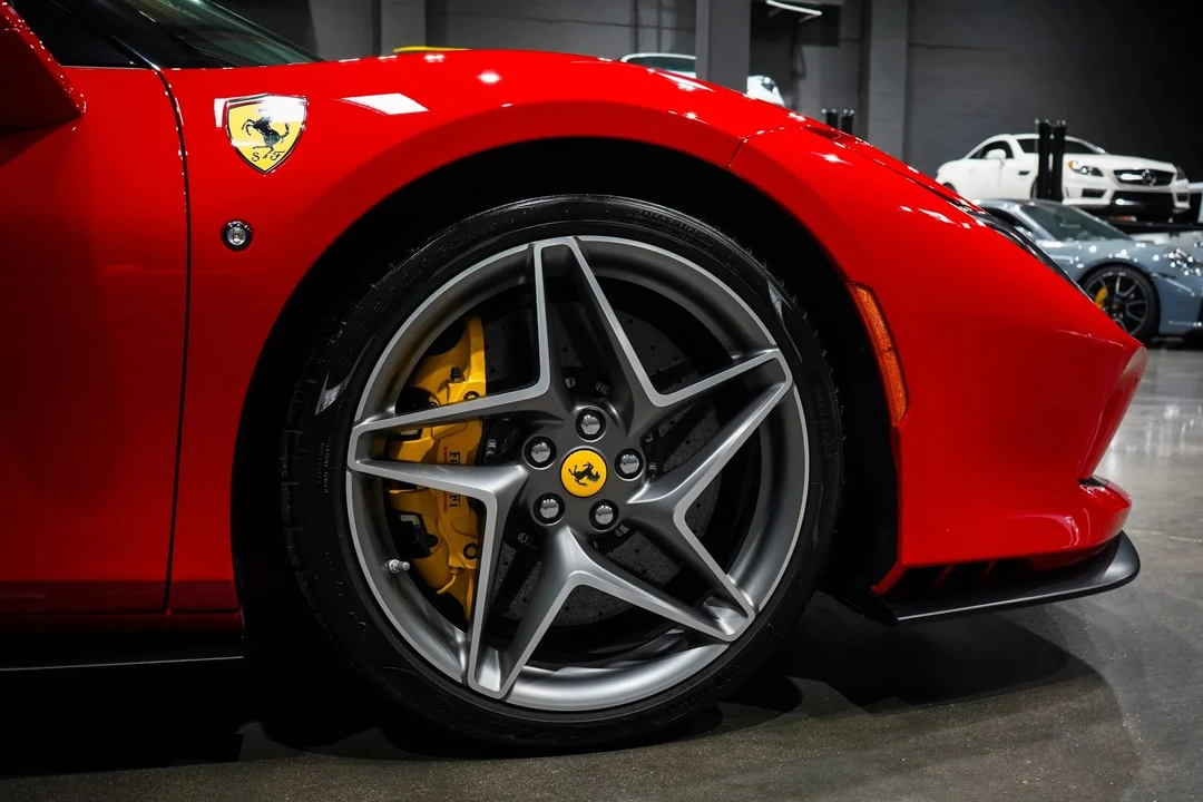 2022 Ferrari F8 Spider - Image 15 of 31