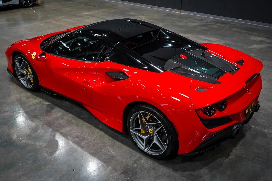 2022 Ferrari F8 Spider - Image 31 of 31