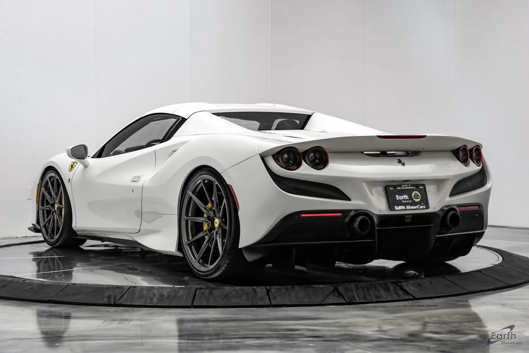 2022 Ferrari F8 Spider - Image 14 of 31