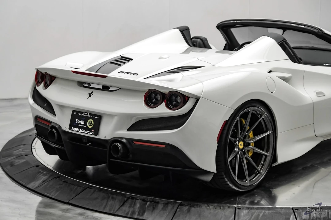 2022 Ferrari F8 Spider - Image 25 of 31
