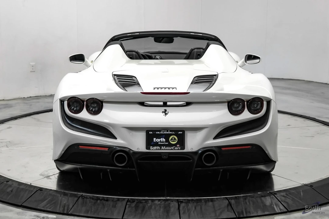 2022 Ferrari F8 Spider - Image 17 of 31