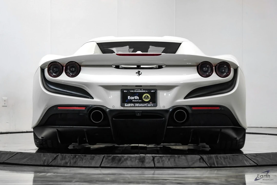 2022 Ferrari F8 Spider - Image 16 of 31
