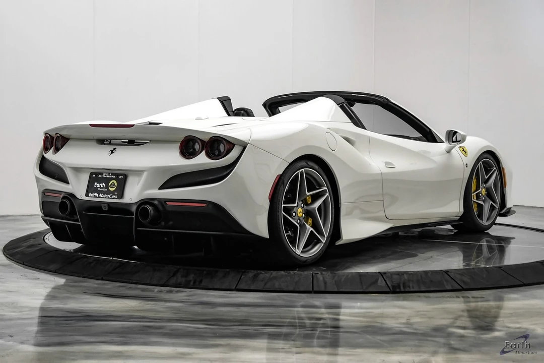2022 Ferrari F8 Spider - Image 22 of 31