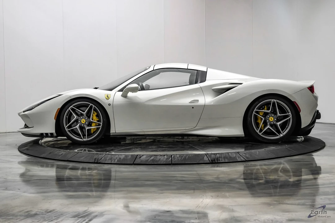 2022 Ferrari F8 Spider - Image 10 of 31