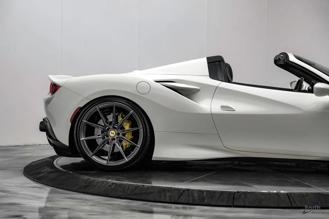 2022 Ferrari F8 Spider - Image 29 of 31