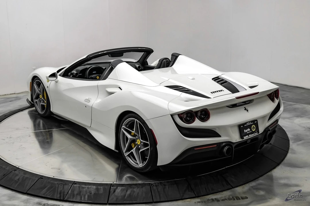 2022 Ferrari F8 Spider - Image 15 of 31