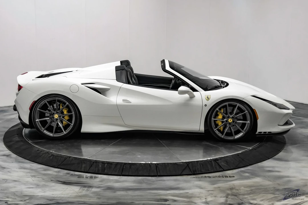 2022 Ferrari F8 Spider - Image 27 of 31