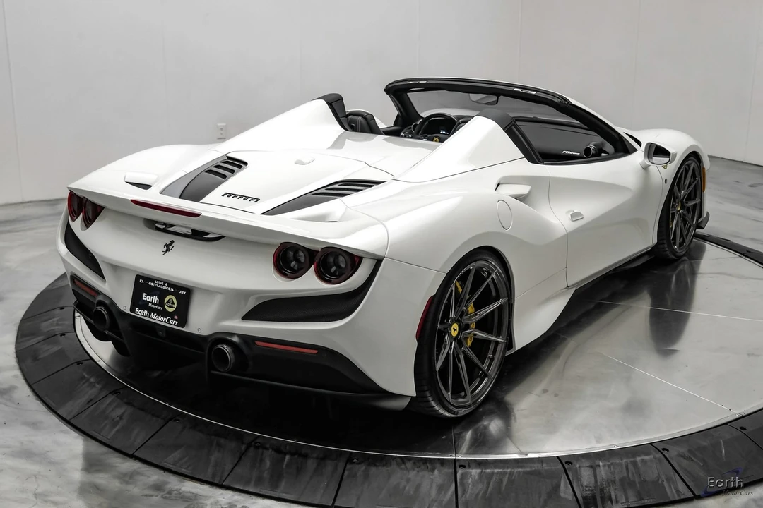 2022 Ferrari F8 Spider - Image 24 of 31
