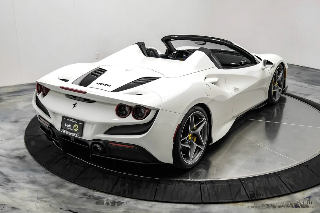 2022 Ferrari F8 Spider - Image 24 of 31
