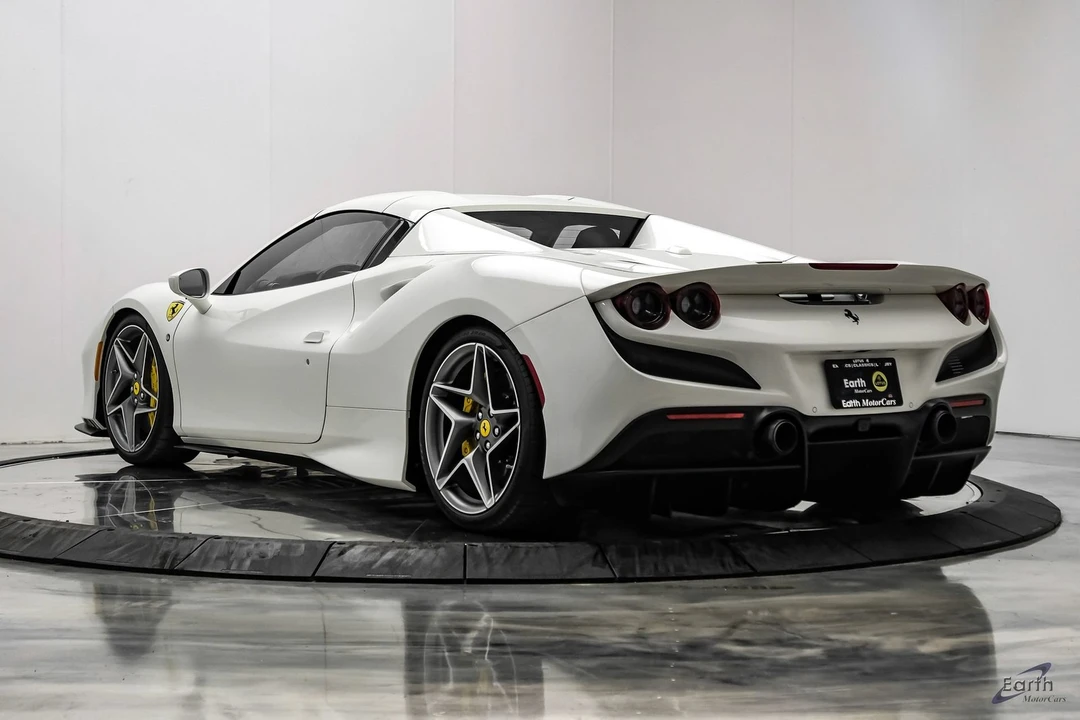 2022 Ferrari F8 Spider - Image 14 of 31