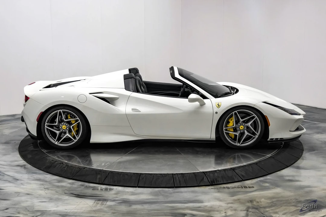 2022 Ferrari F8 Spider - Image 27 of 31