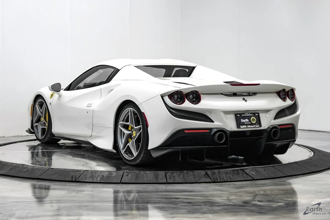 2022 Ferrari F8 Spider - Image 14 of 31