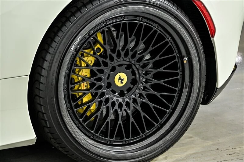 2022 Ferrari F8 Spider - Image 17 of 31