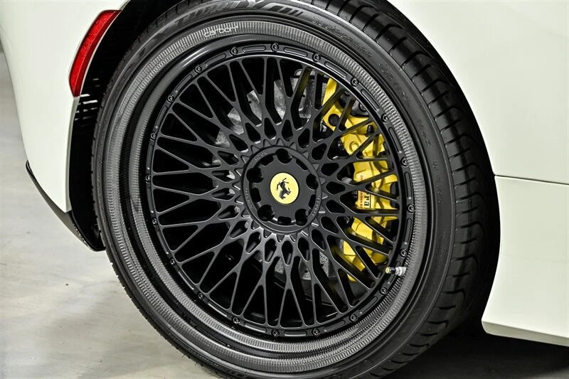 2022 Ferrari F8 Spider - Image 14 of 31