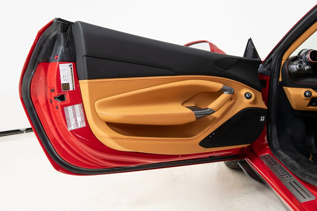 2022 Ferrari F8 Spider - Image 20 of 31