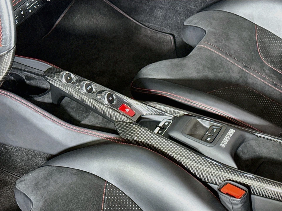 2022 Ferrari F8 Spider - Image 16 of 28