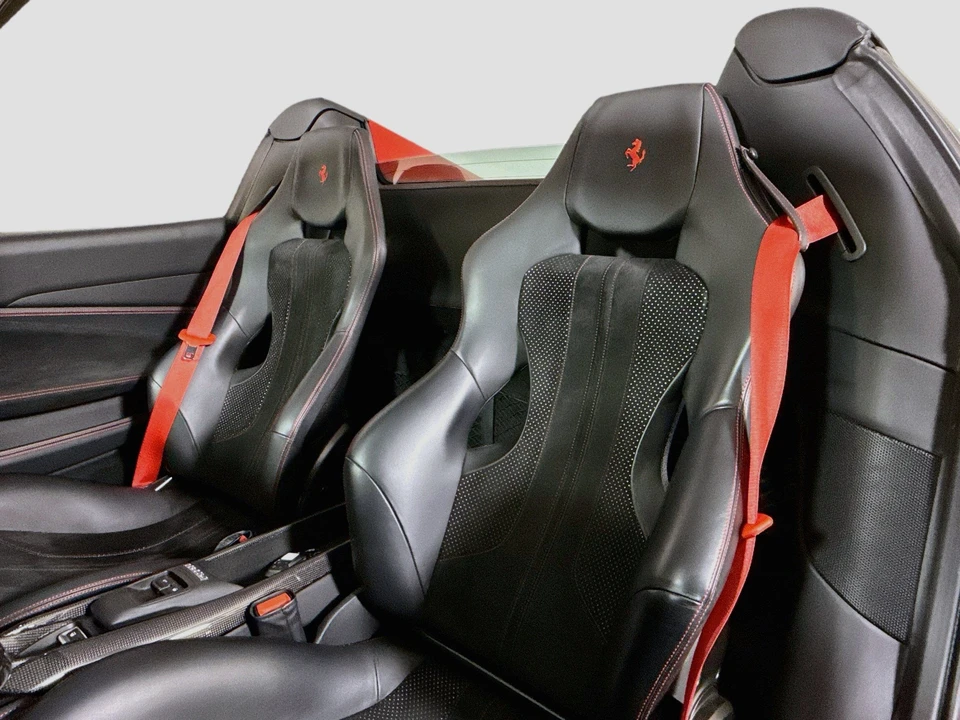 2022 Ferrari F8 Spider - Image 18 of 28