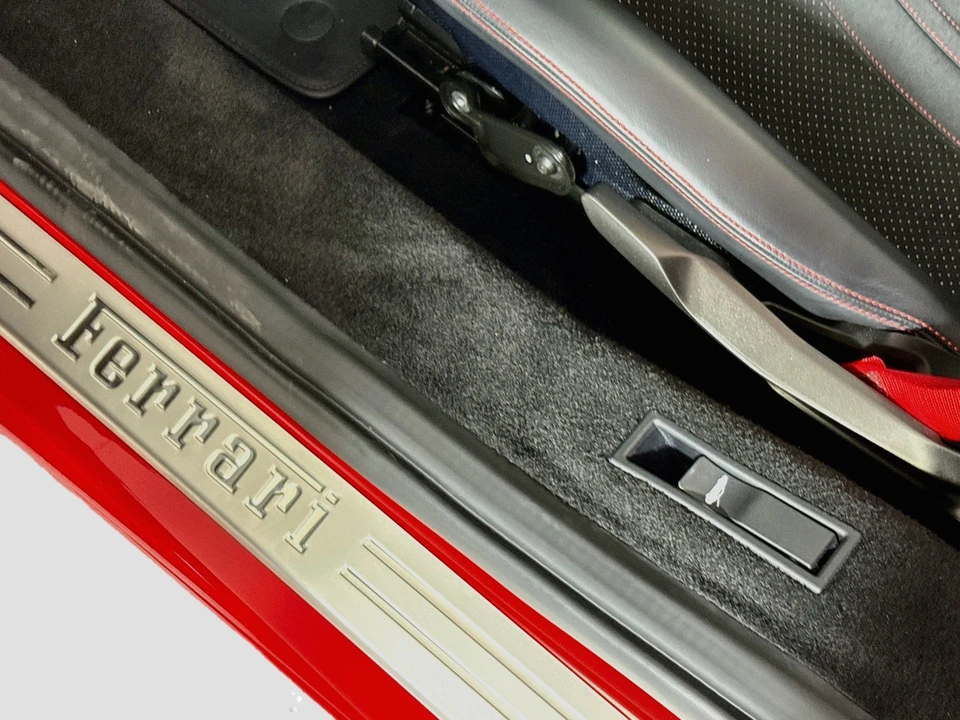 2022 Ferrari F8 Spider - Image 19 of 28