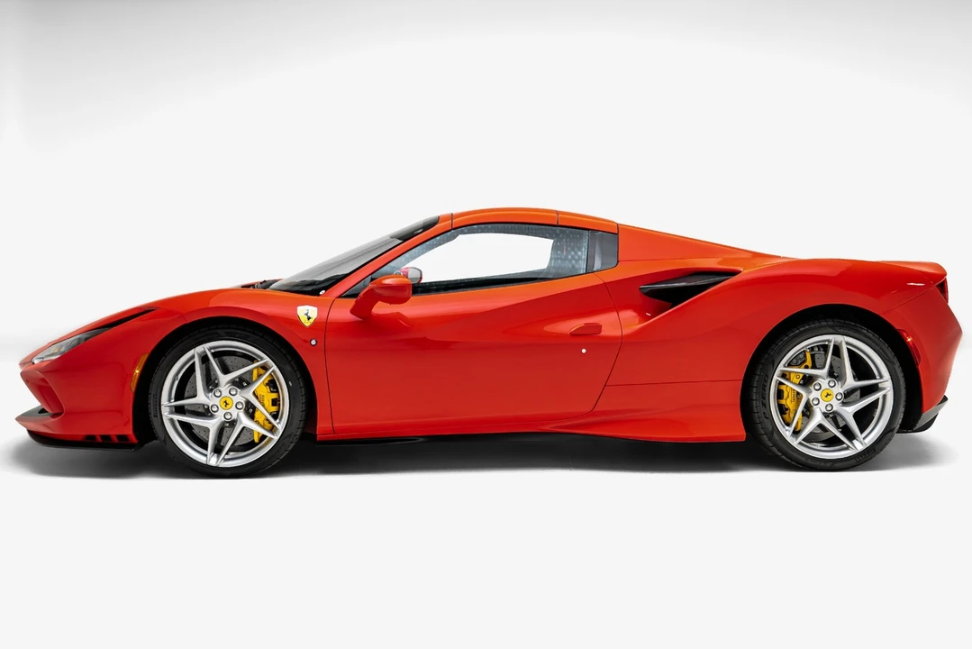 2022 Ferrari F8 Spider - Image 9 of 31
