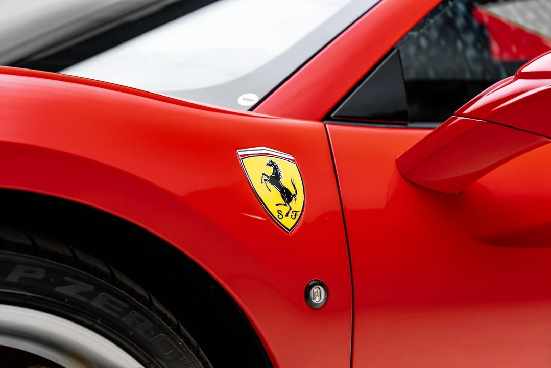 2022 Ferrari F8 Spider - Image 28 of 31