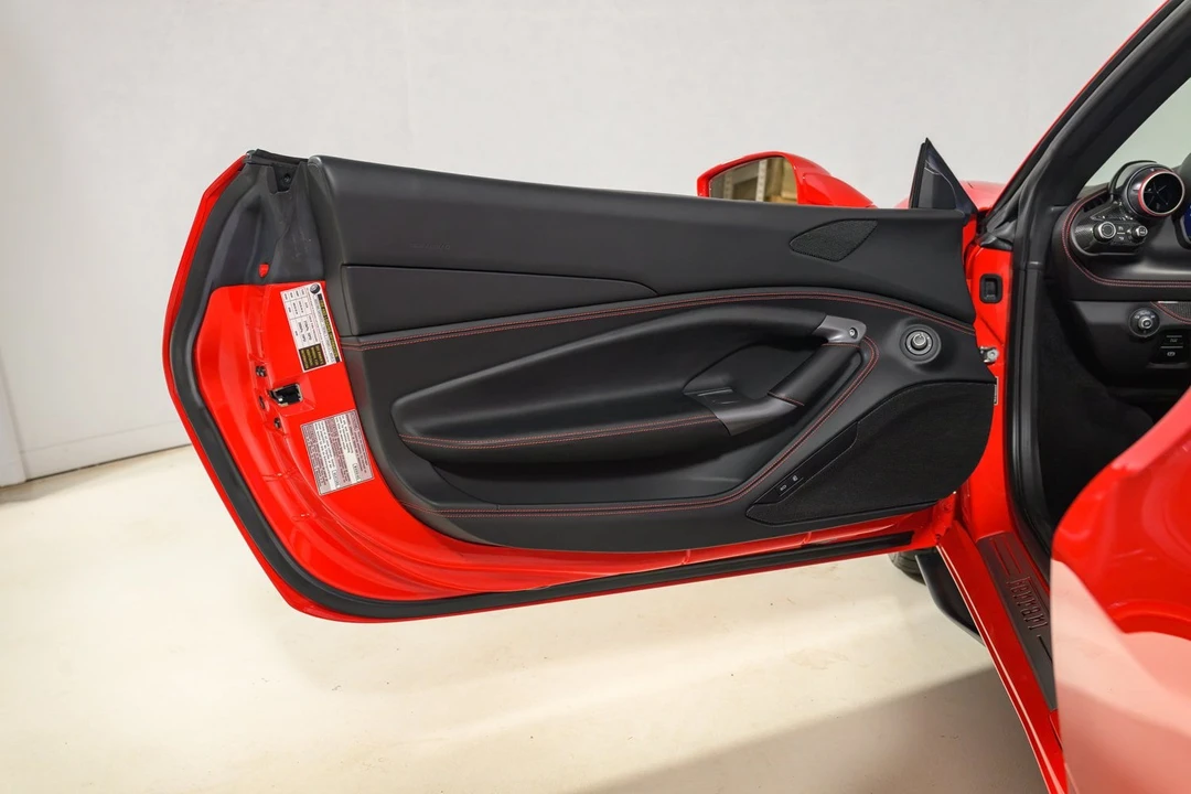 2022 Ferrari F8 Spider - Image 23 of 31