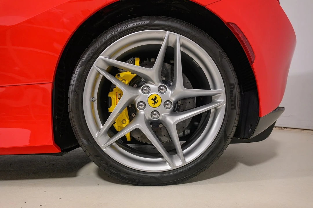 2022 Ferrari F8 Spider - Image 20 of 31