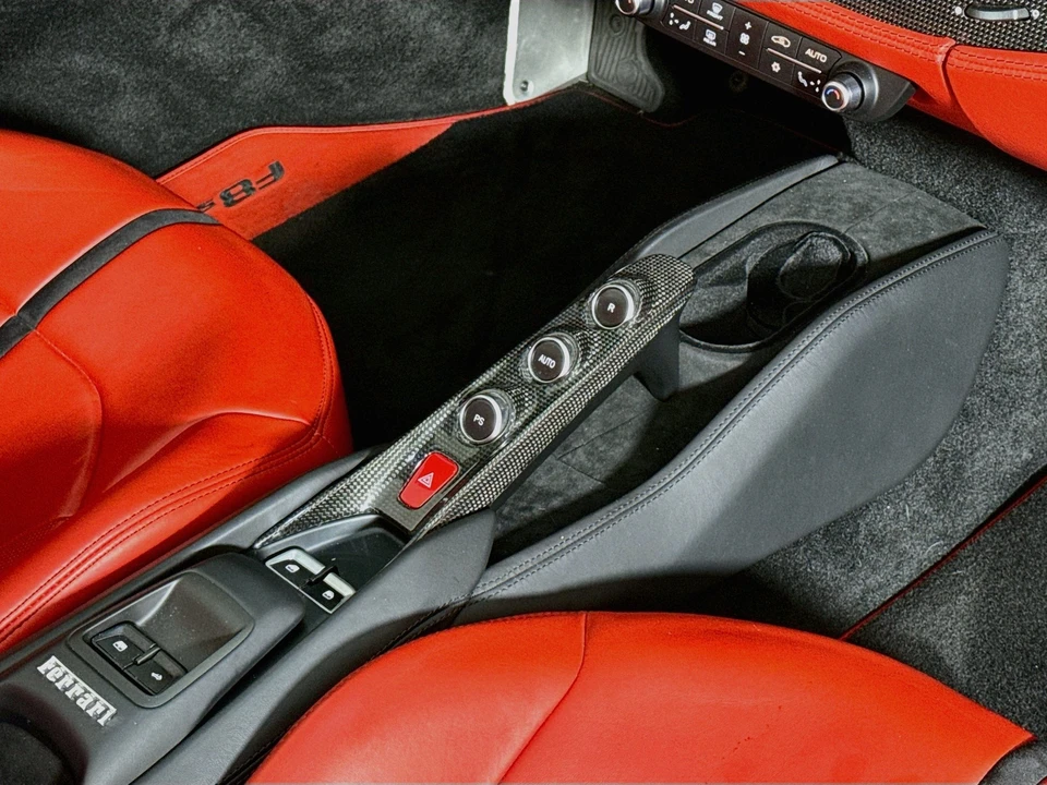2022 Ferrari F8 Spider - Image 21 of 28