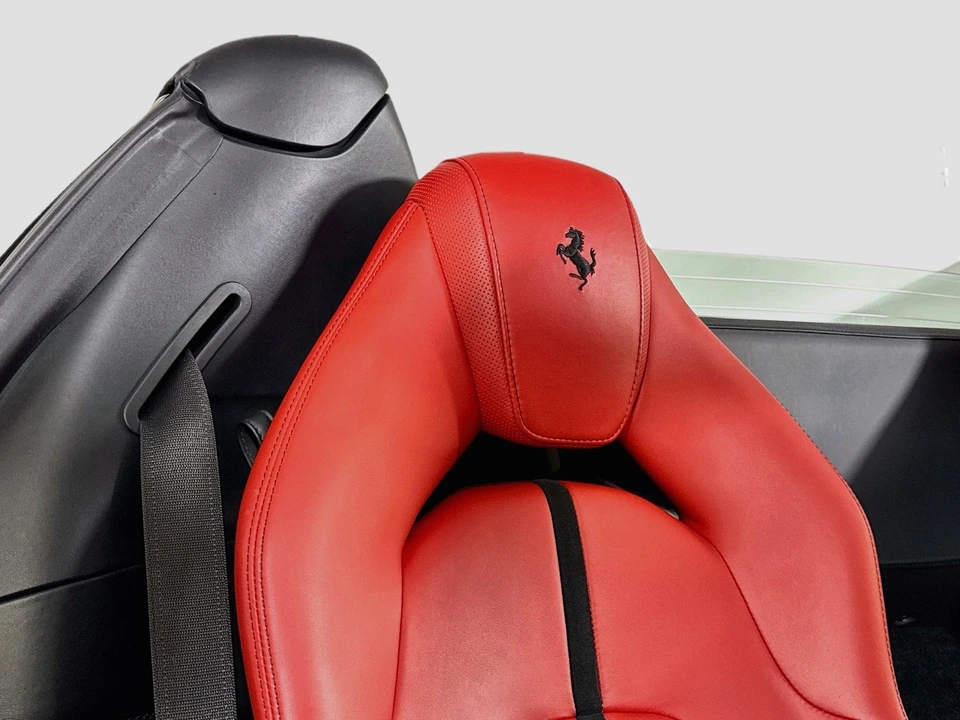 2022 Ferrari F8 Spider - Image 20 of 28