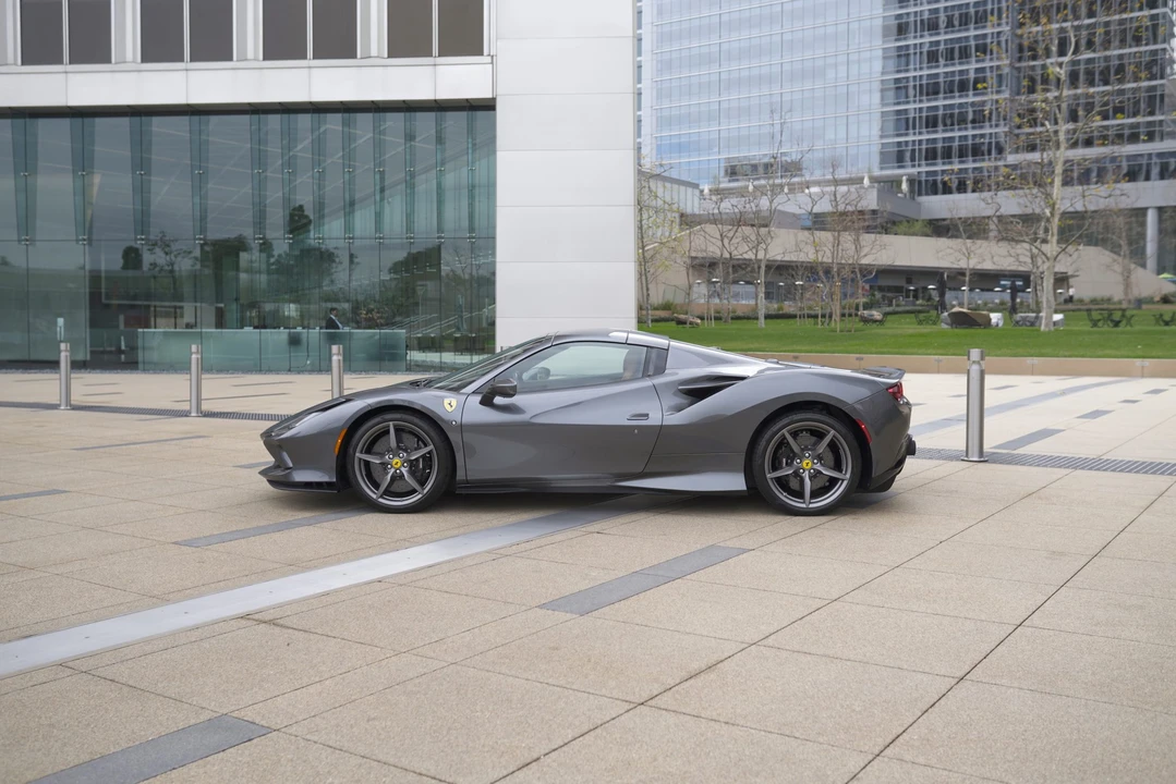 2022 Ferrari F8 Spider - Image 16 of 31