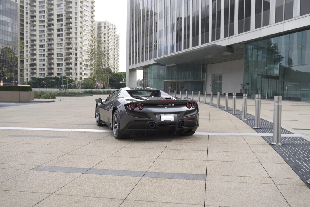 2022 Ferrari F8 Spider - Image 11 of 31