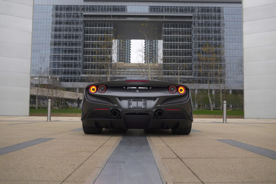 2022 Ferrari F8 Spider - Image 9 of 31