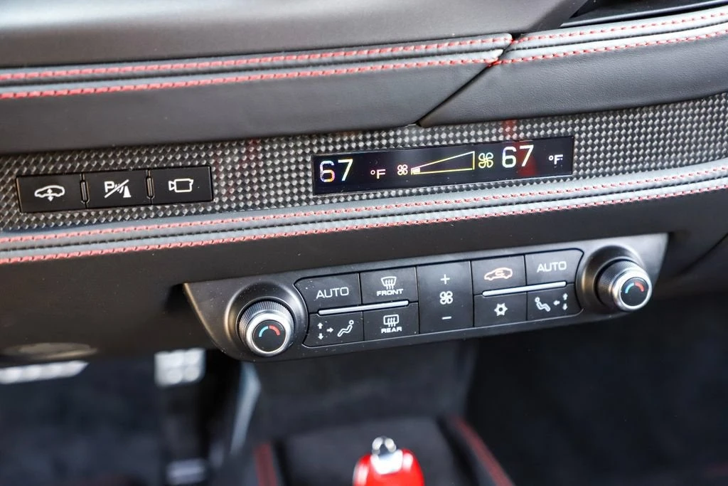 2022 Ferrari F8 Spider - Image 27 of 31