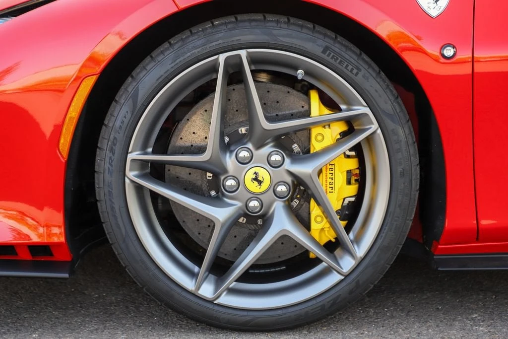 2022 Ferrari F8 Spider - Image 14 of 31