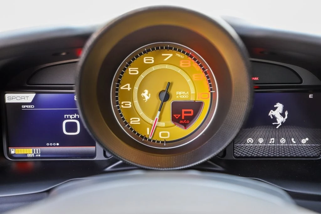 2022 Ferrari F8 Spider - Image 6 of 31
