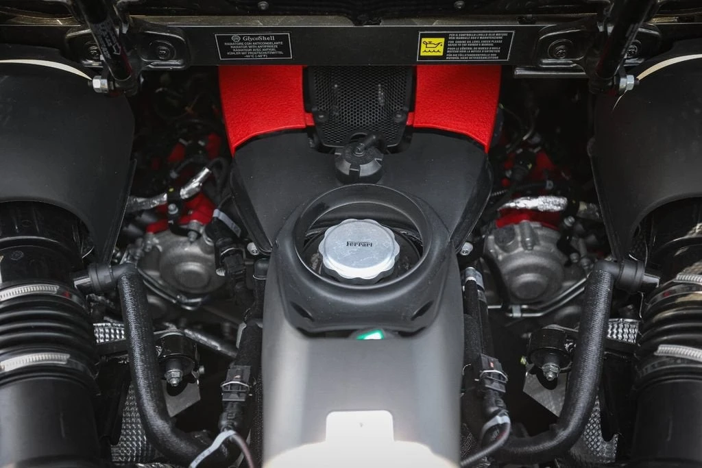 2022 Ferrari F8 Spider - Image 24 of 31