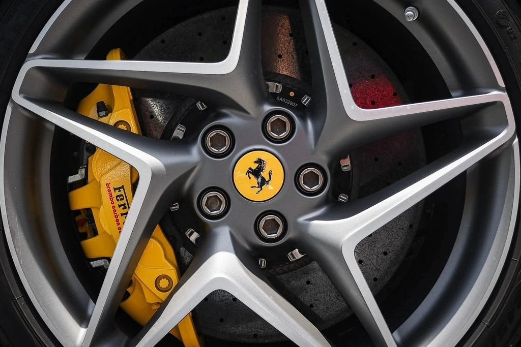 2022 Ferrari F8 Spider - Image 14 of 31