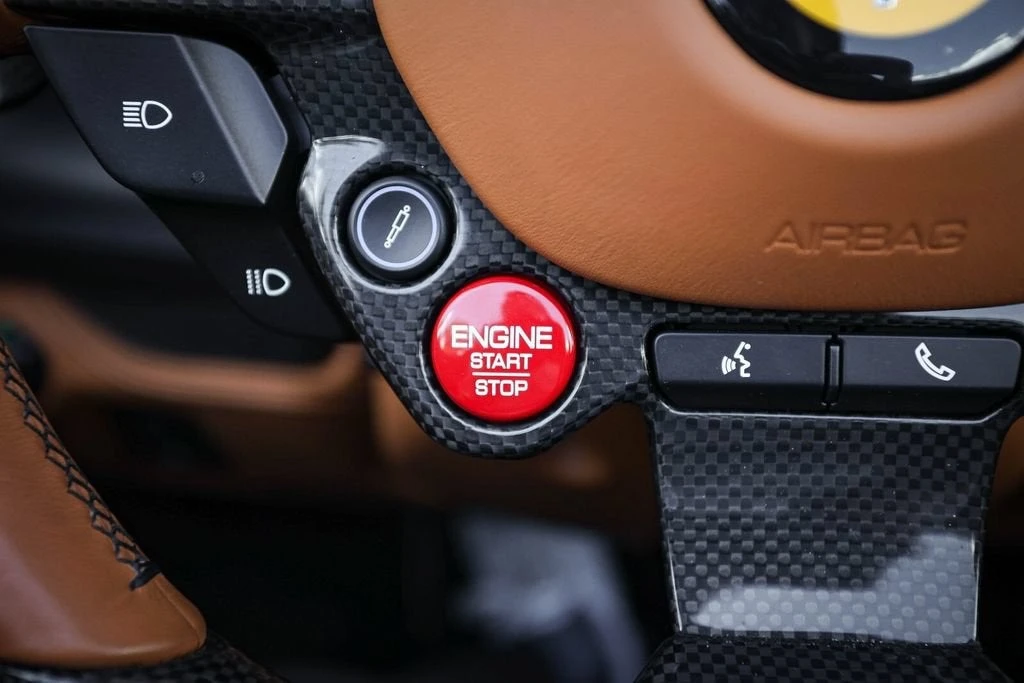 2022 Ferrari F8 Spider - Image 28 of 31