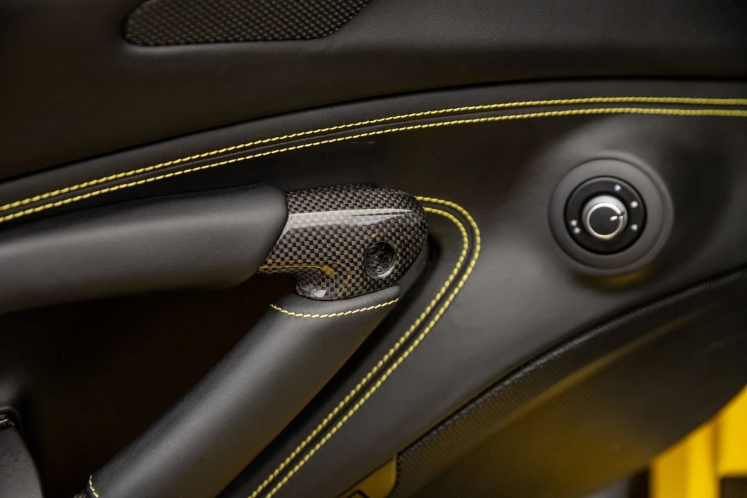 2022 Ferrari F8 Spider - Image 30 of 31