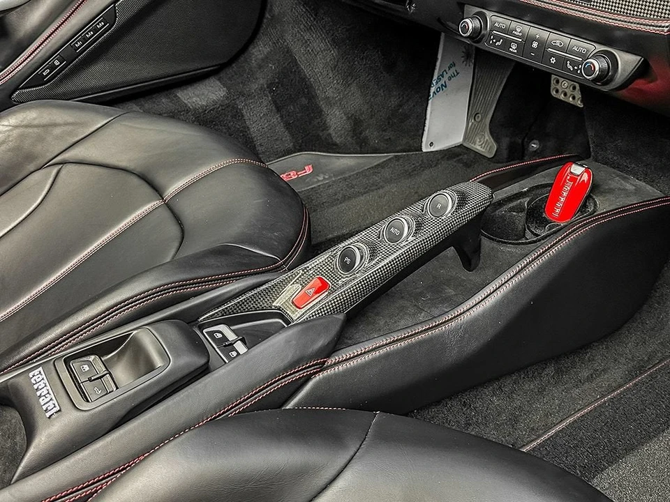 2022 Ferrari F8 Spider - Image 16 of 31