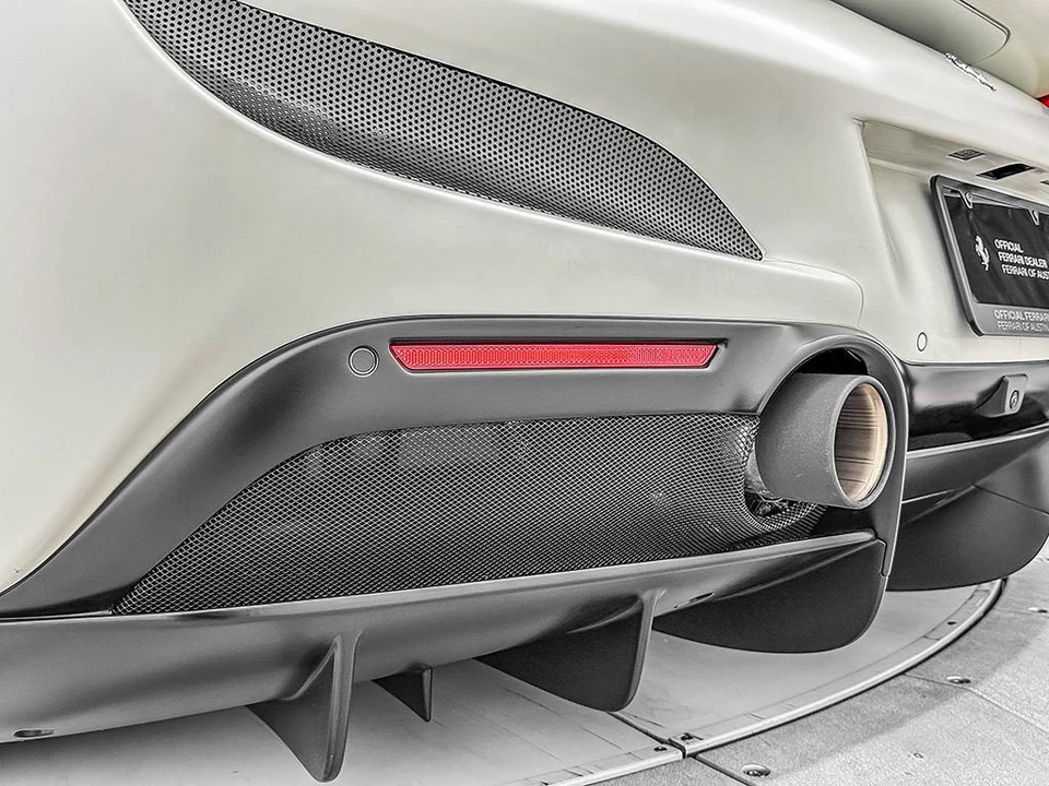 2022 Ferrari F8 Spider - Image 28 of 31