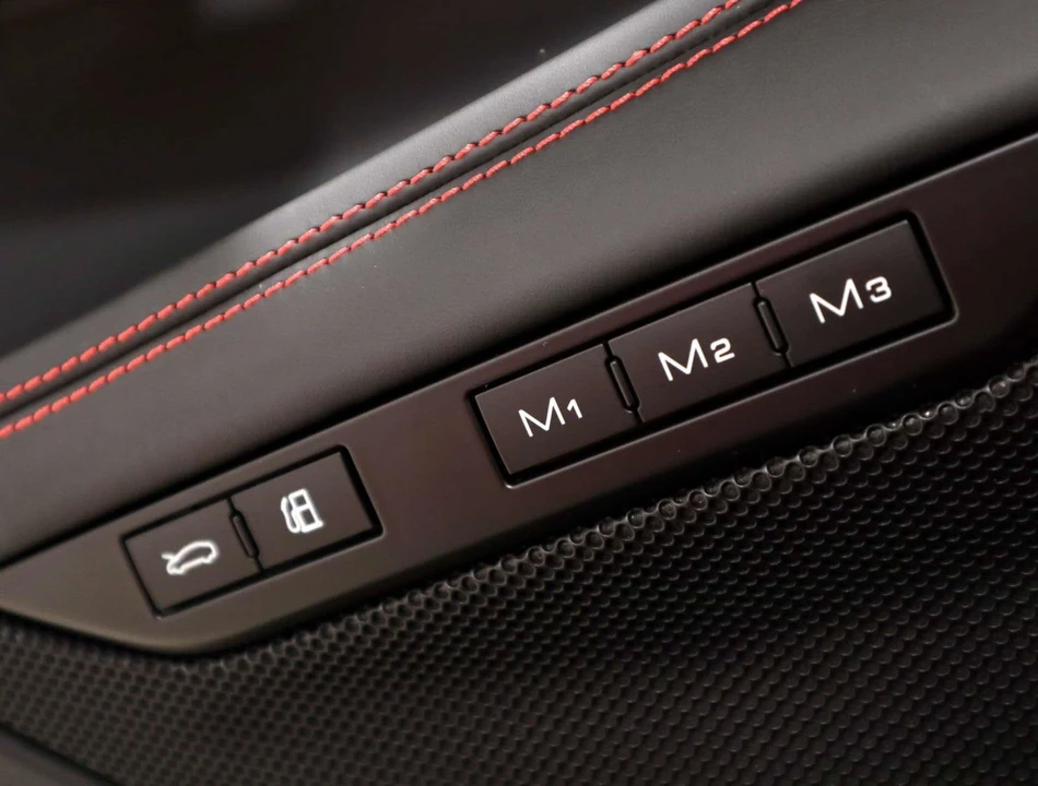 2022 Ferrari F8 Spider - Image 24 of 31