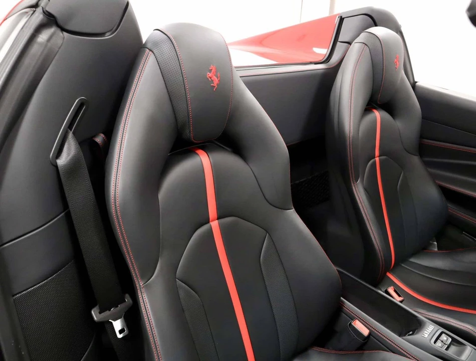 2022 Ferrari F8 Spider - Image 18 of 31