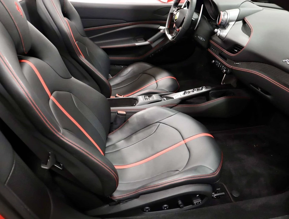 2022 Ferrari F8 Spider - Image 16 of 31