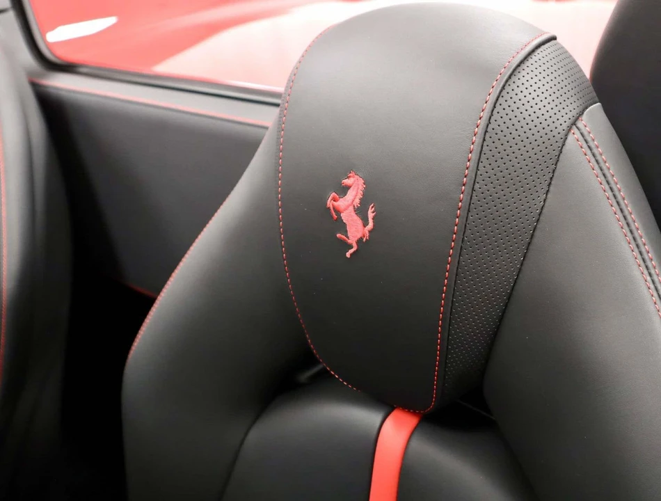 2022 Ferrari F8 Spider - Image 22 of 31