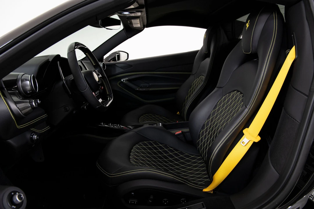 2022 Ferrari F8 Spider - Image 5 of 31