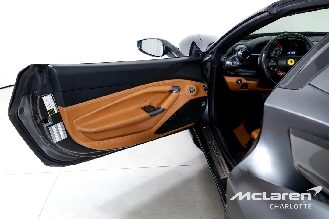 2022 Ferrari F8 Spider - Image 11 of 31